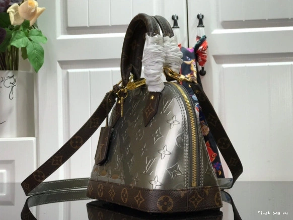 Frstbag ru VUITTON BB LOUIS ALMA 0715